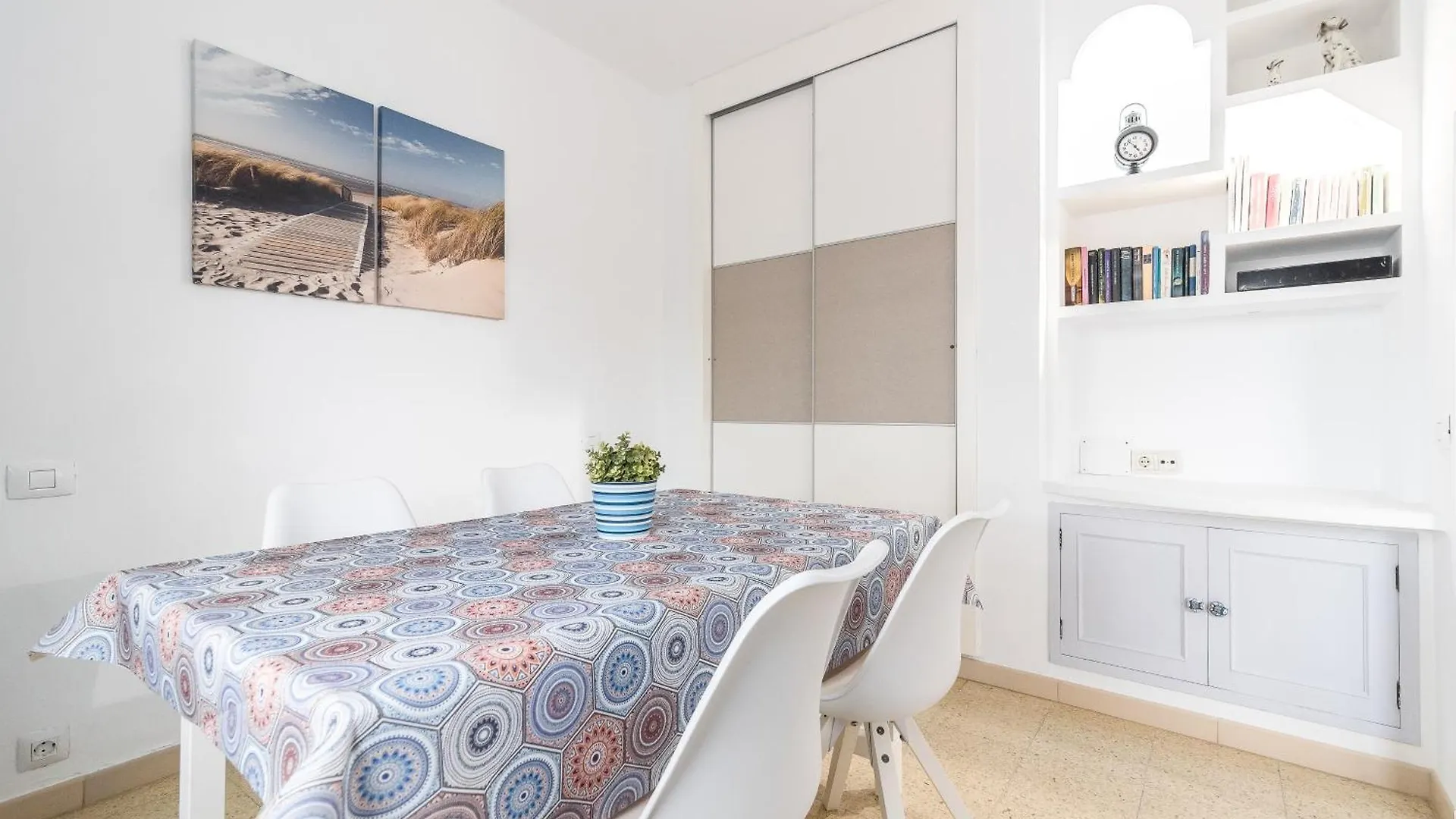Home2Book Stunning Sea Front Apartment La Garita 0*,