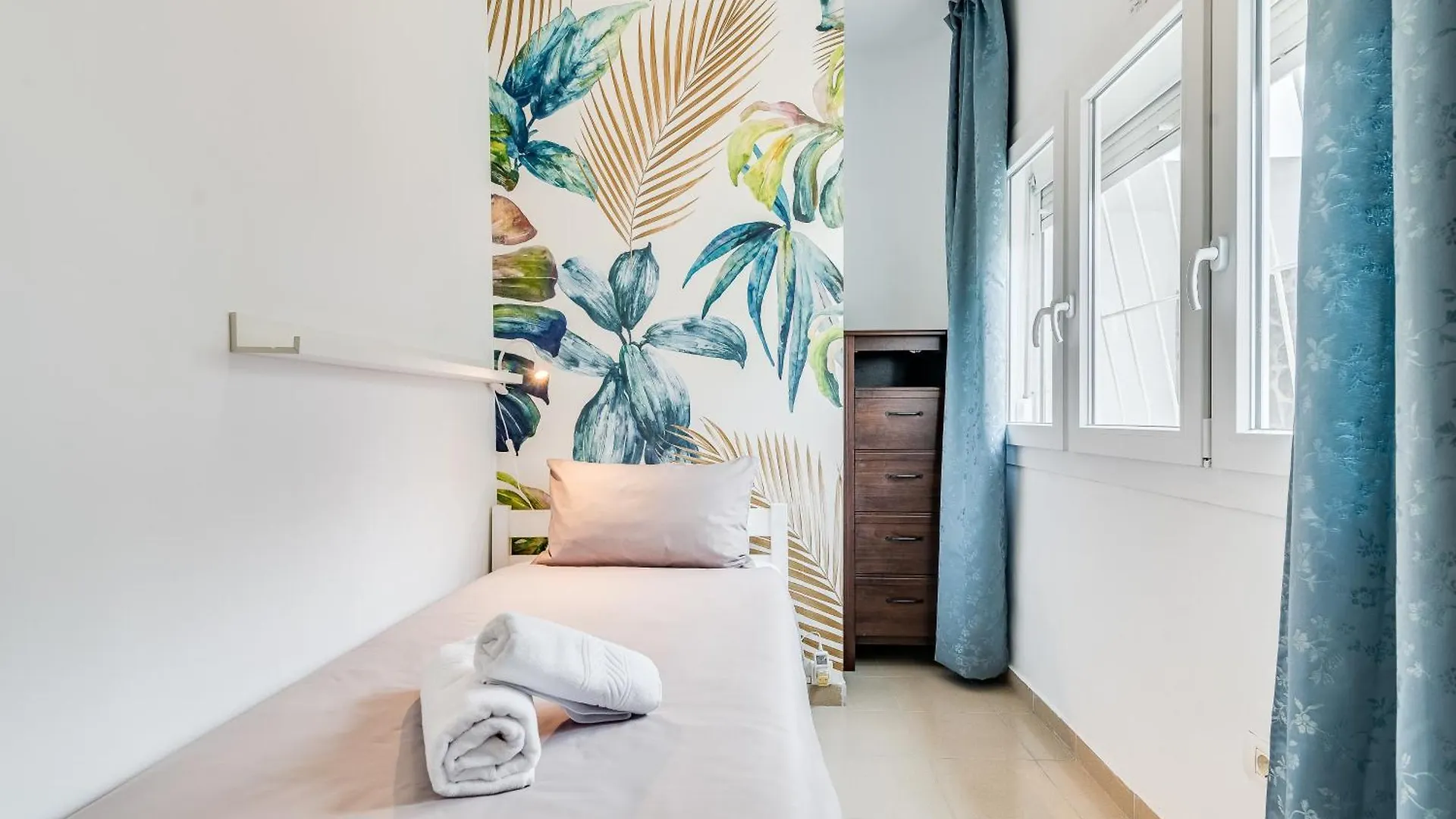 Home2Book Stunning Sea Front Apartment La Garita