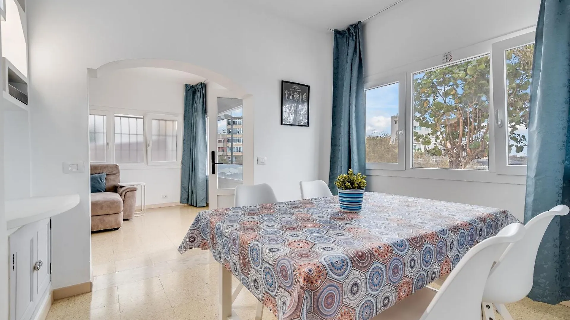Home2Book Stunning Sea Front Apartment La Garita 0*,  Spanyolország