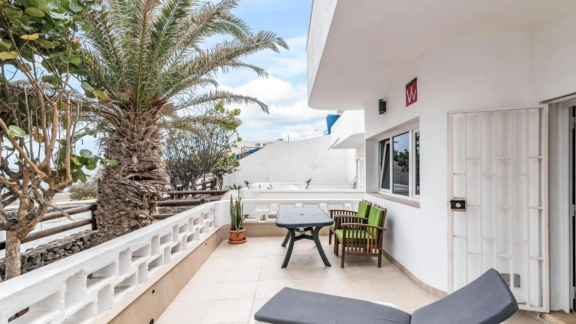 Home2Book Stunning Sea Front Apartment La Garita
